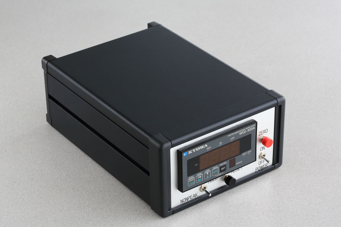 共和電業製WGI-400Aを収納したボックス